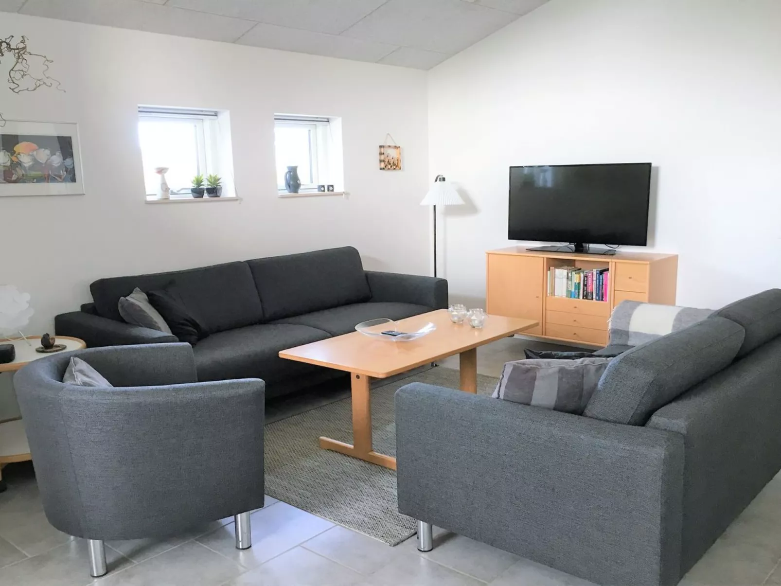 "Stacey" - 800m from the sea-Binnen