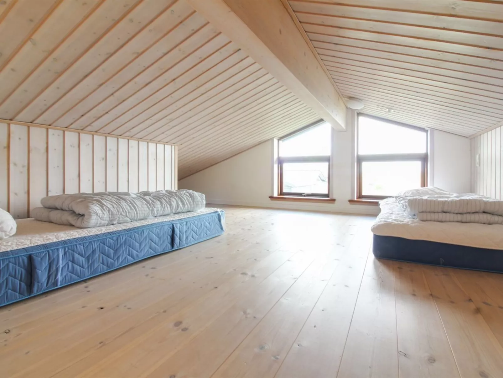 "Emma" - 976m from the sea-Binnen