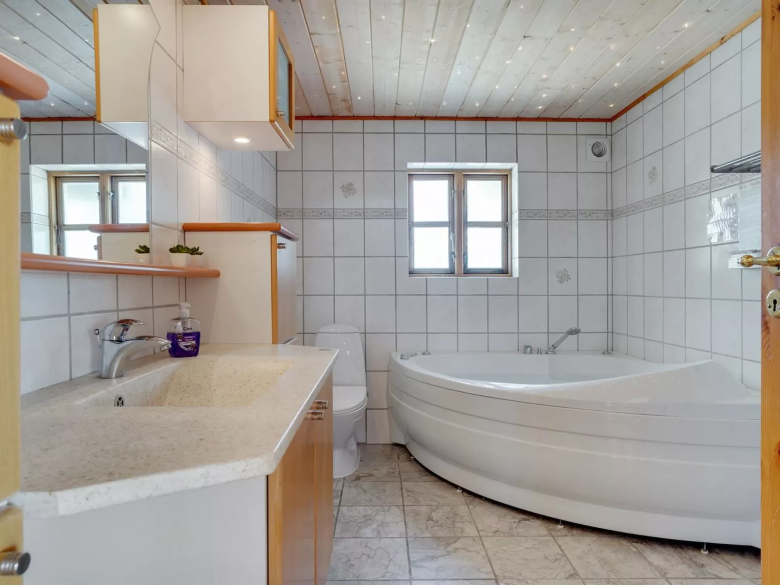 "Hæryst" - 175m from the sea-Binnen