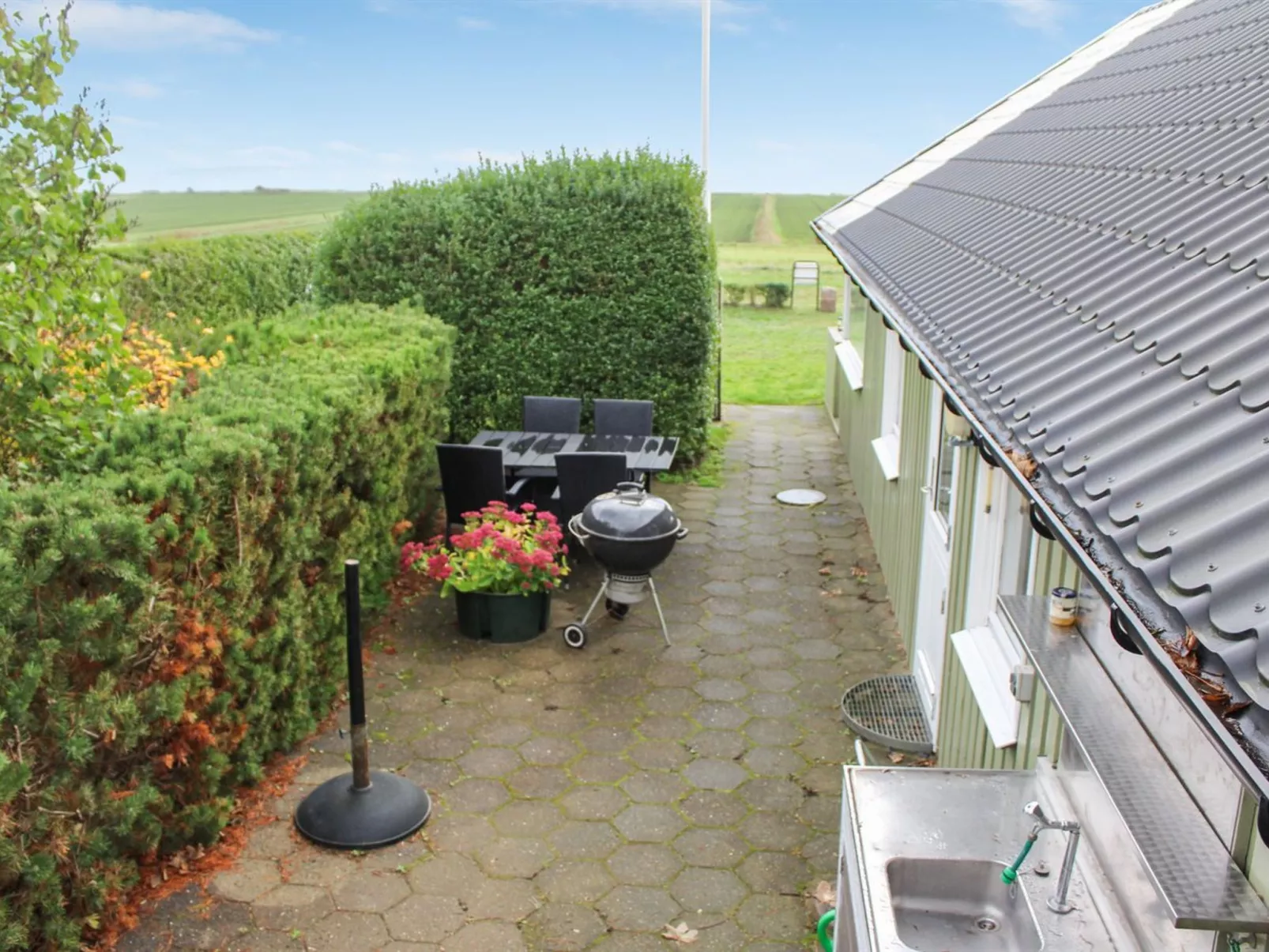 "Lilibeth" - 300m from the sea-Buiten