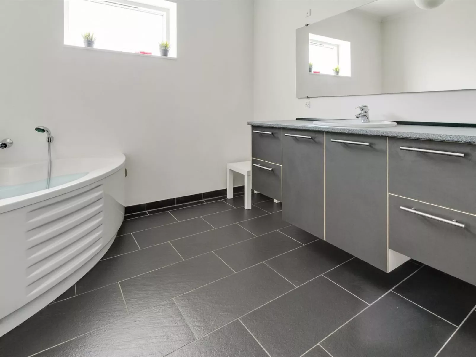 "Edda" - 400m from the sea-Binnen