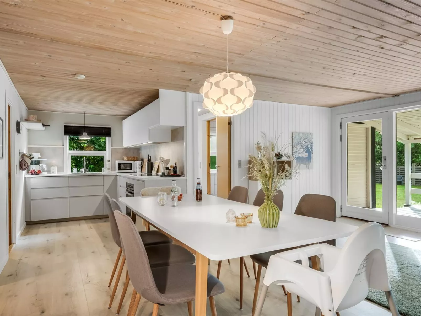 "Fergie" - 400m from the sea-Binnen