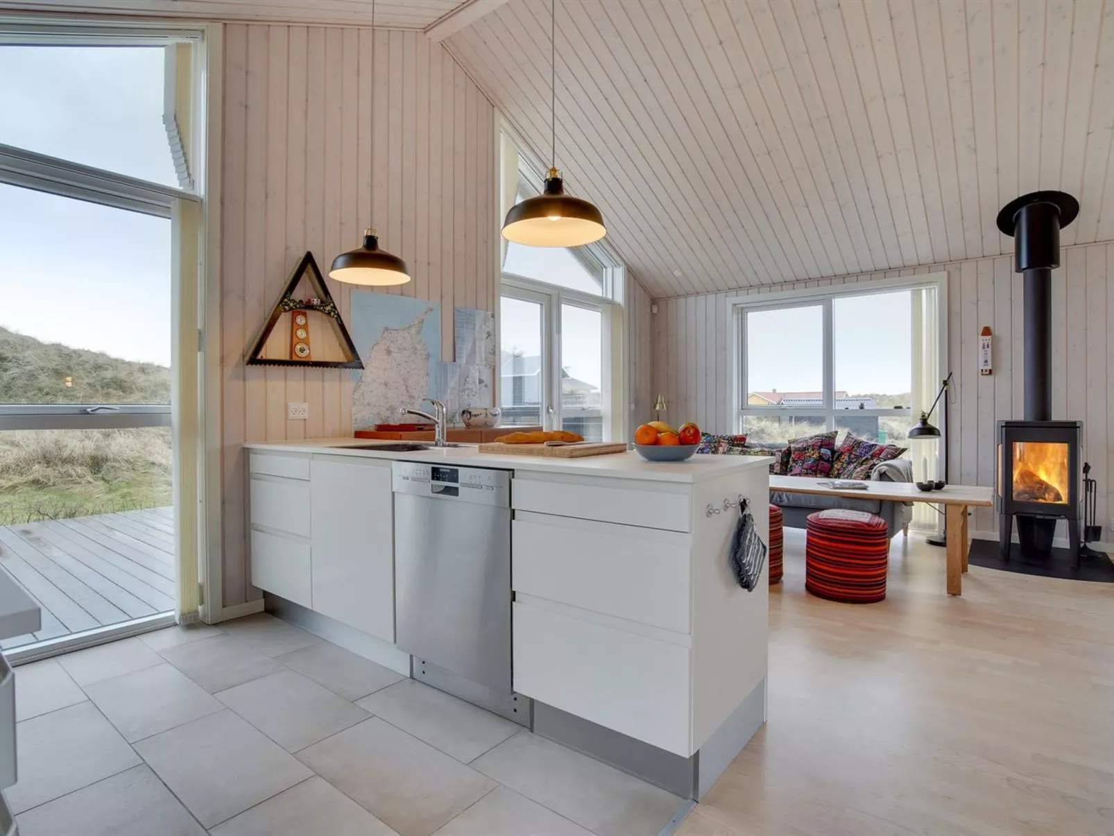 "Marthine" - 200m from the sea-Binnen