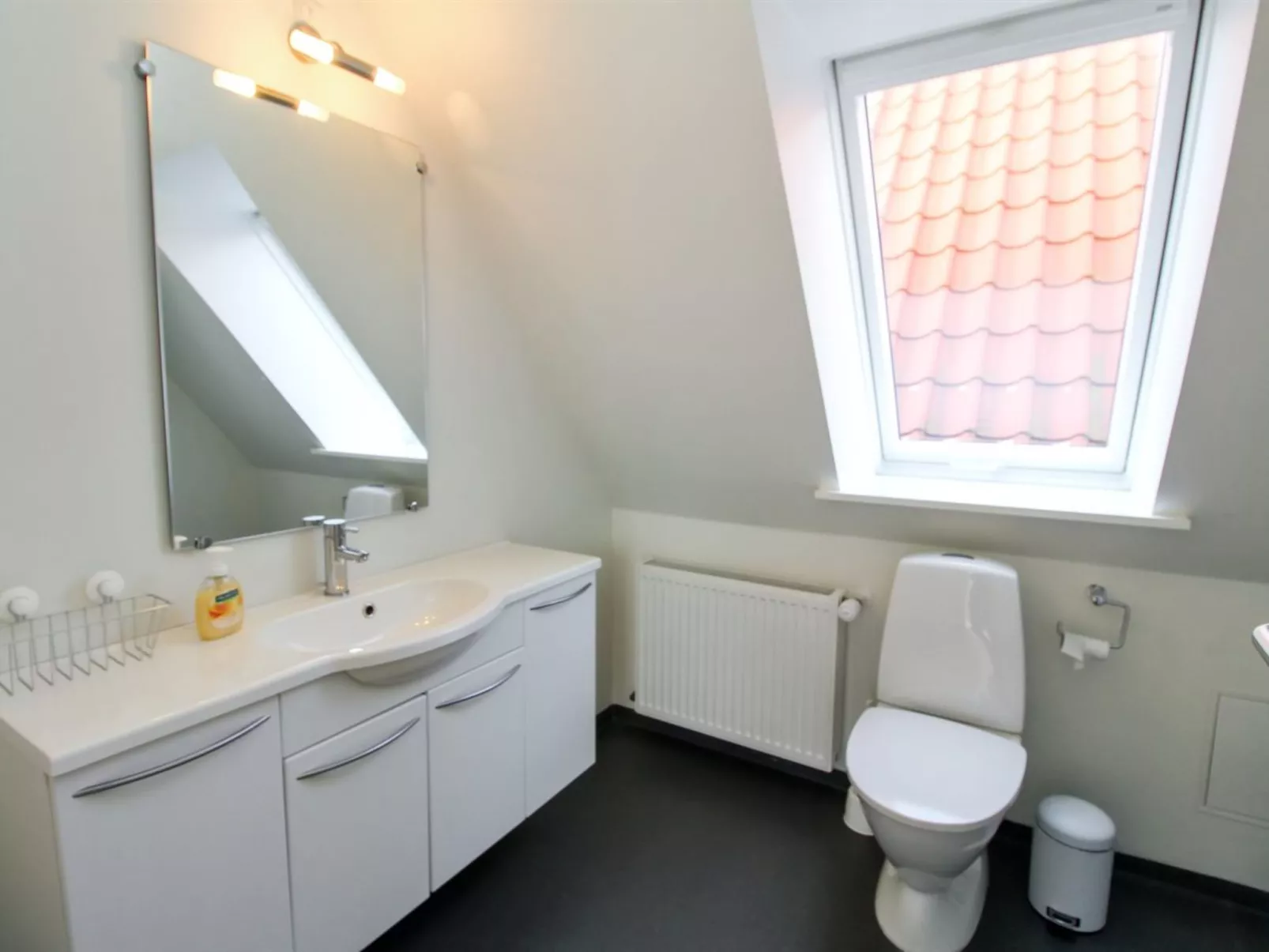 "Gisken" - 600m from the sea-Binnen