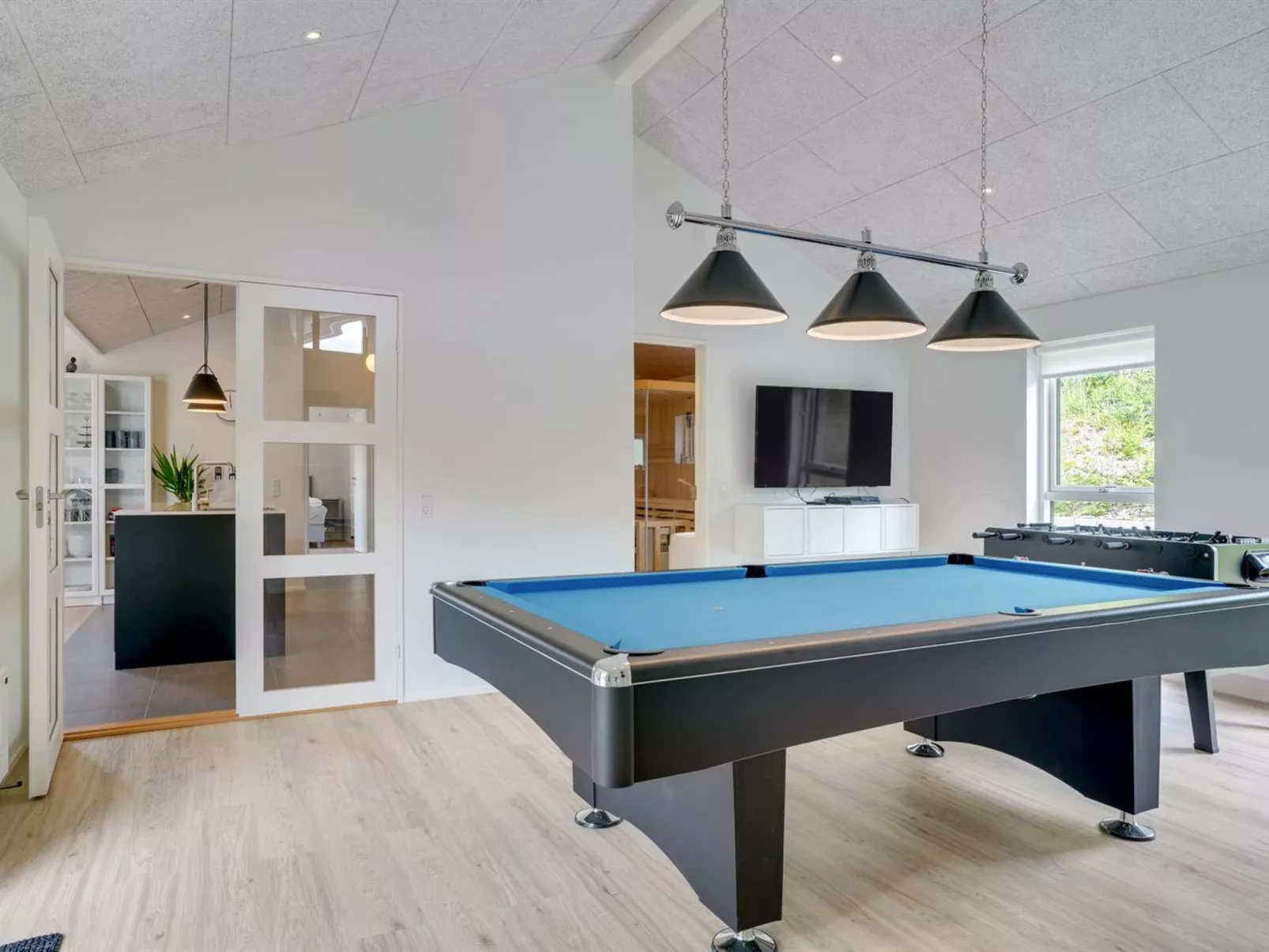 "Antonina" - 800m from the sea-Binnen