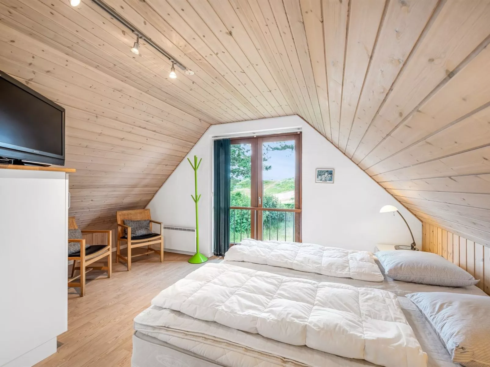 "Martje" - 900m from the sea-Binnen