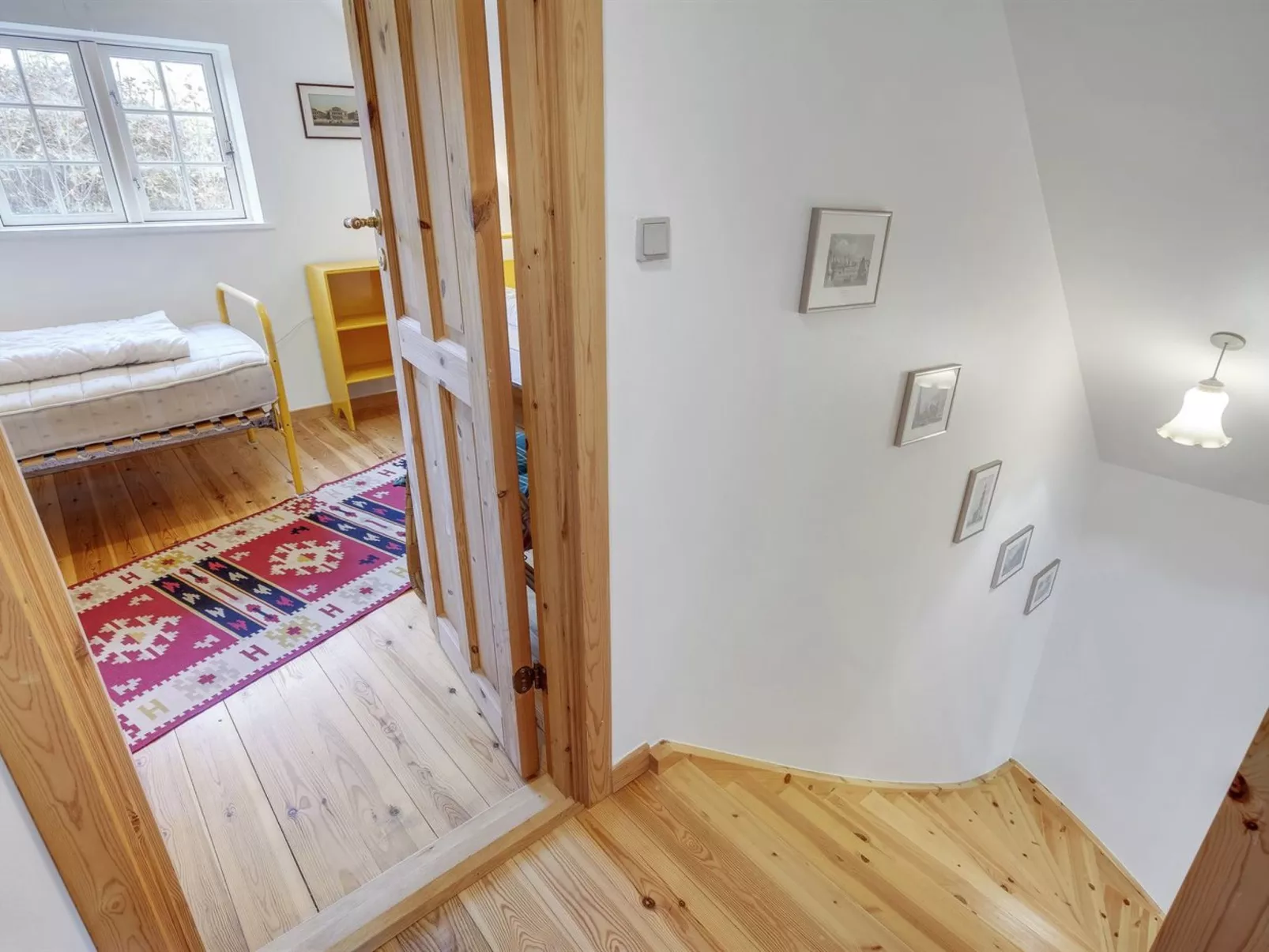 "Tabetha" - 25m from the sea-Binnen