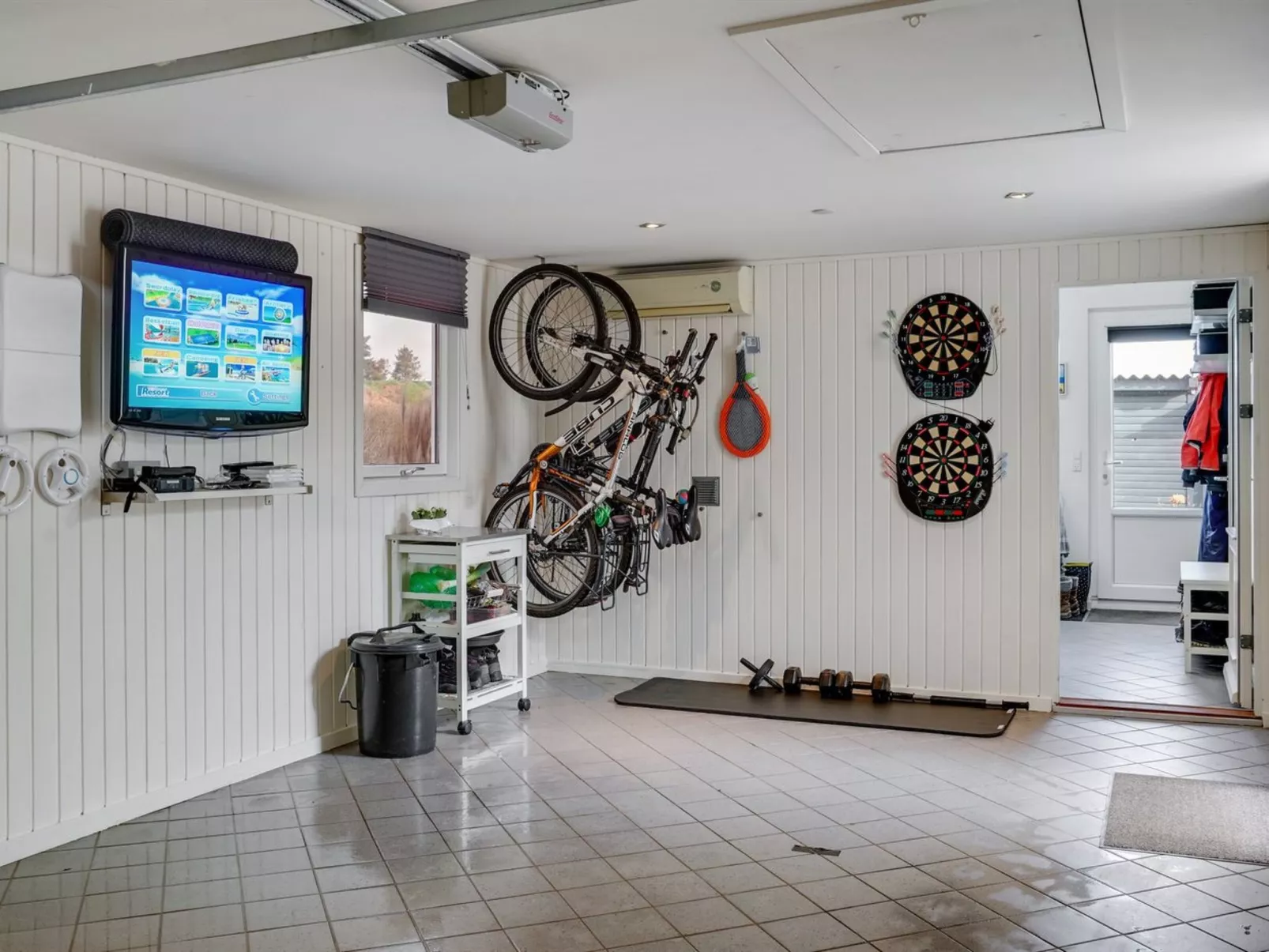 "Kuno" - 300m from the sea-Binnen