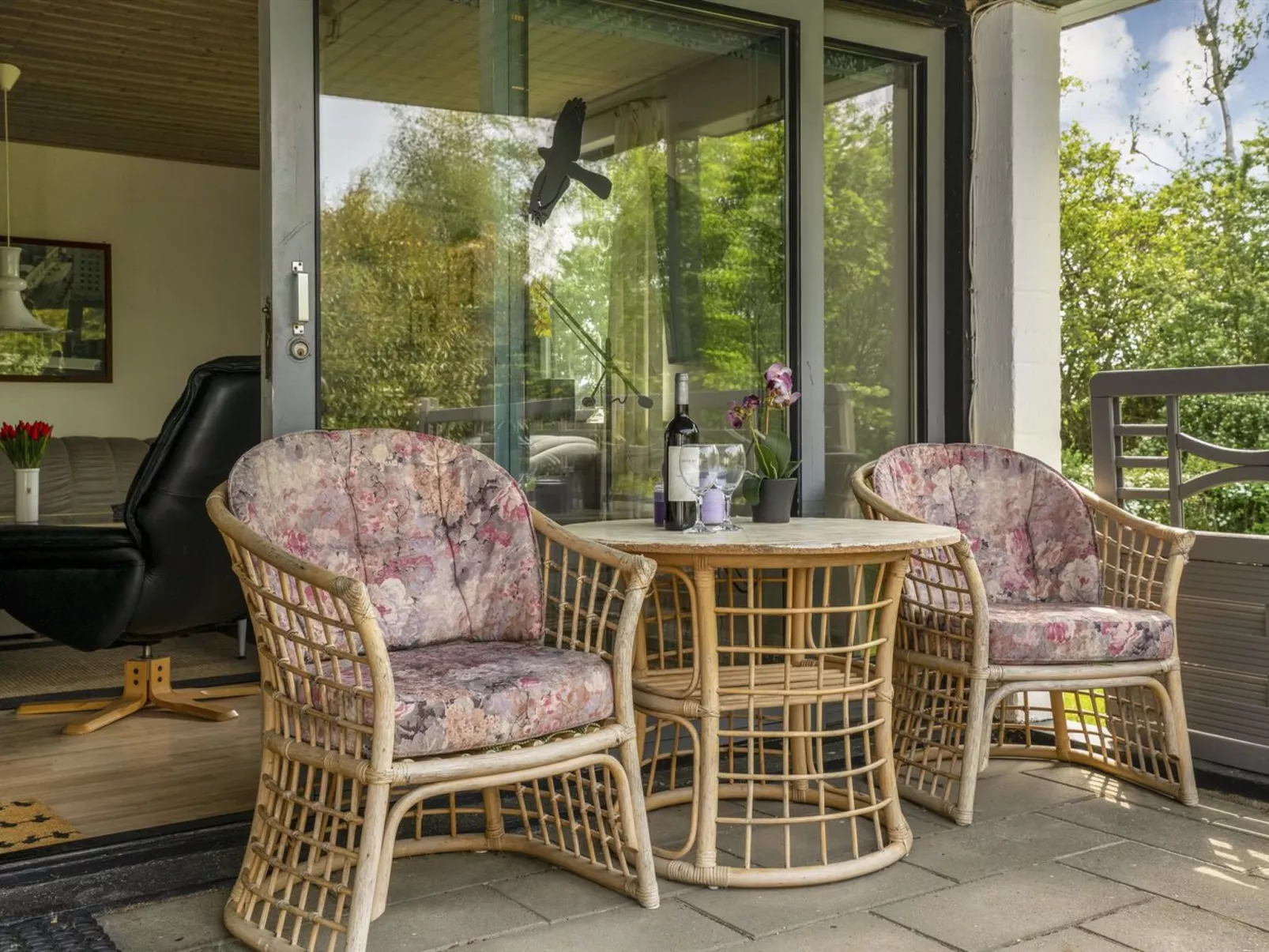 "Yak" - 350m from the sea-Buiten