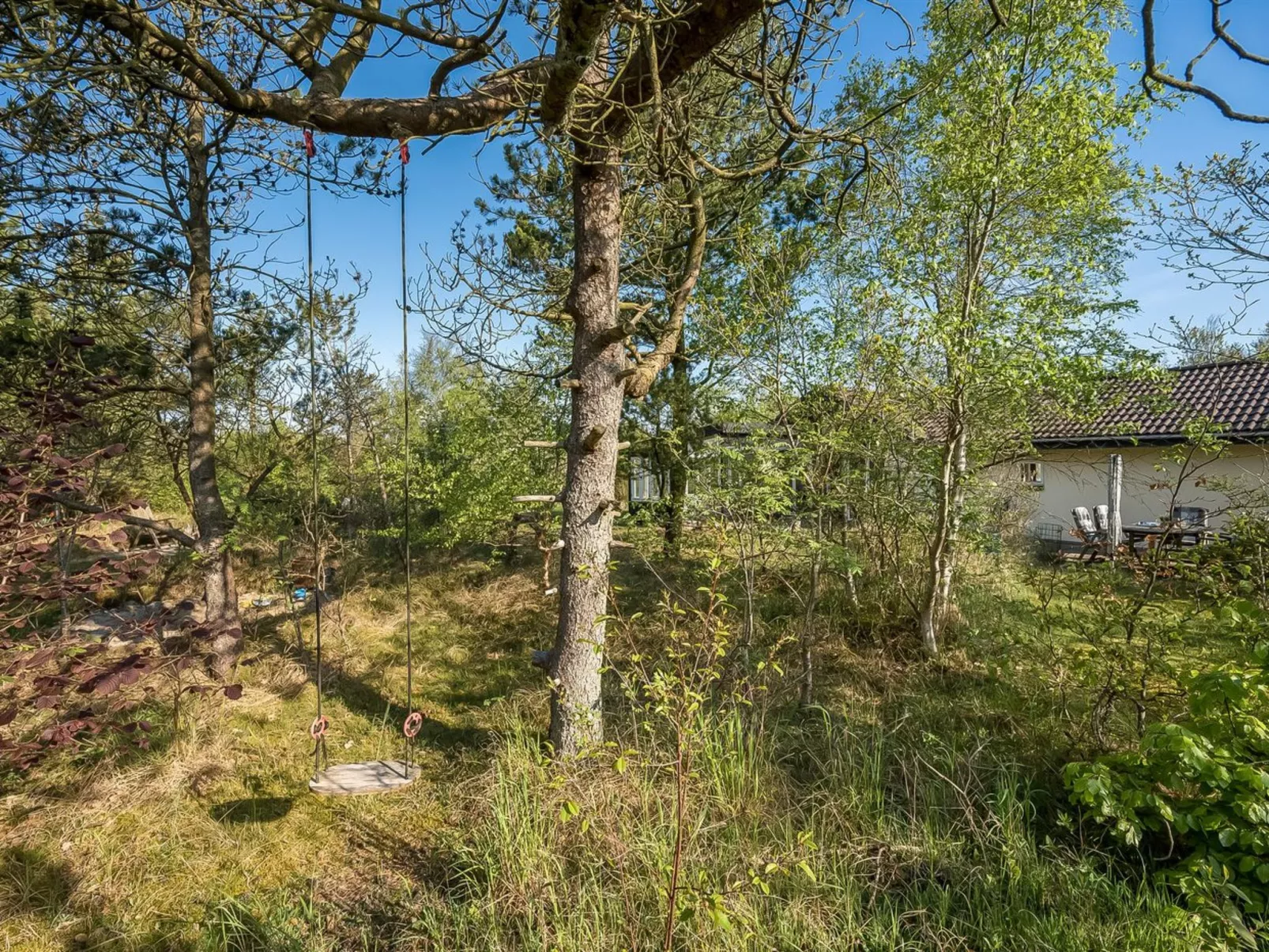 "Mirva" - 800m to the fjord-Buiten