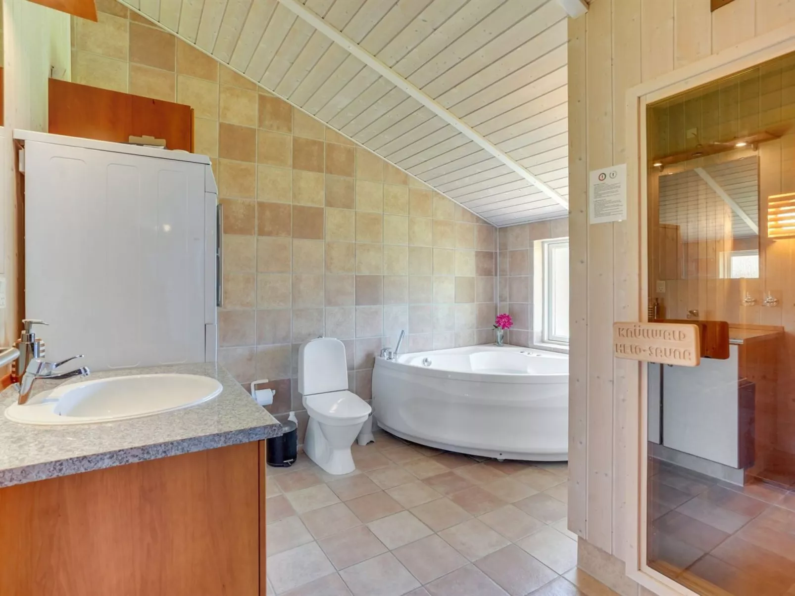 "Karoliina" - 900m from the sea-Binnen