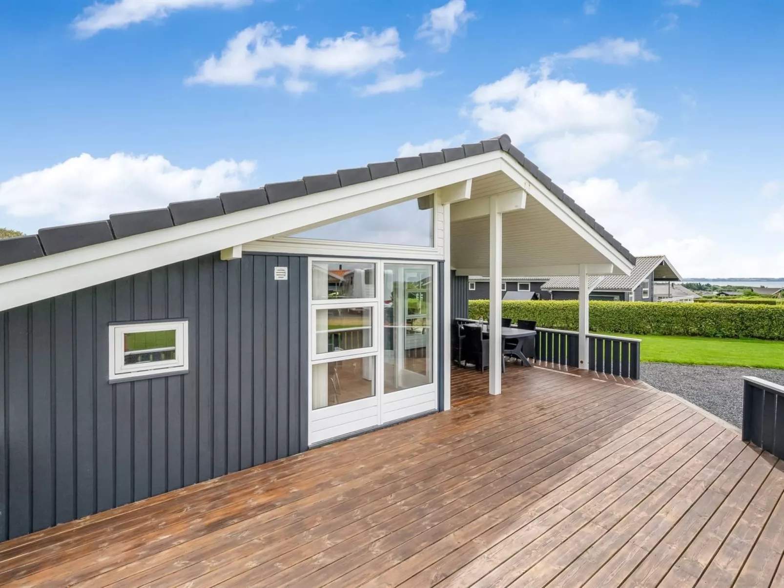 "Lucio" - 350m to the fjord-Buiten