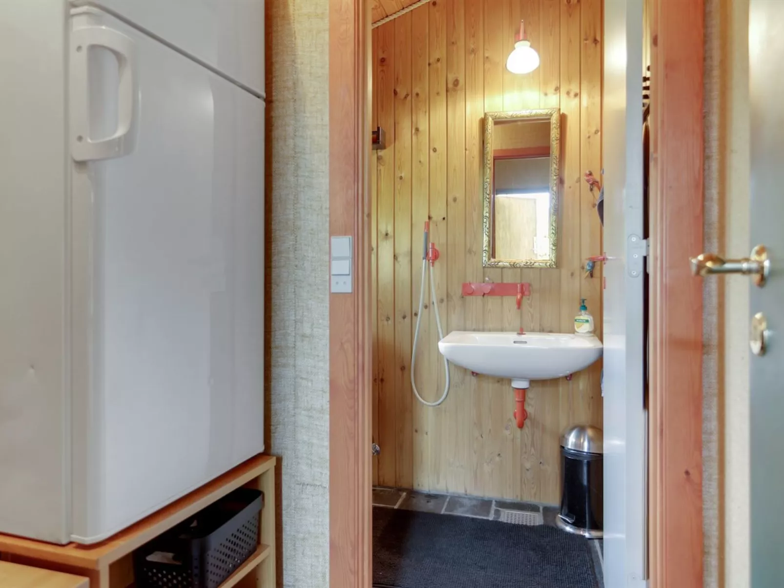 "Ani" - 100m from the sea-Binnen