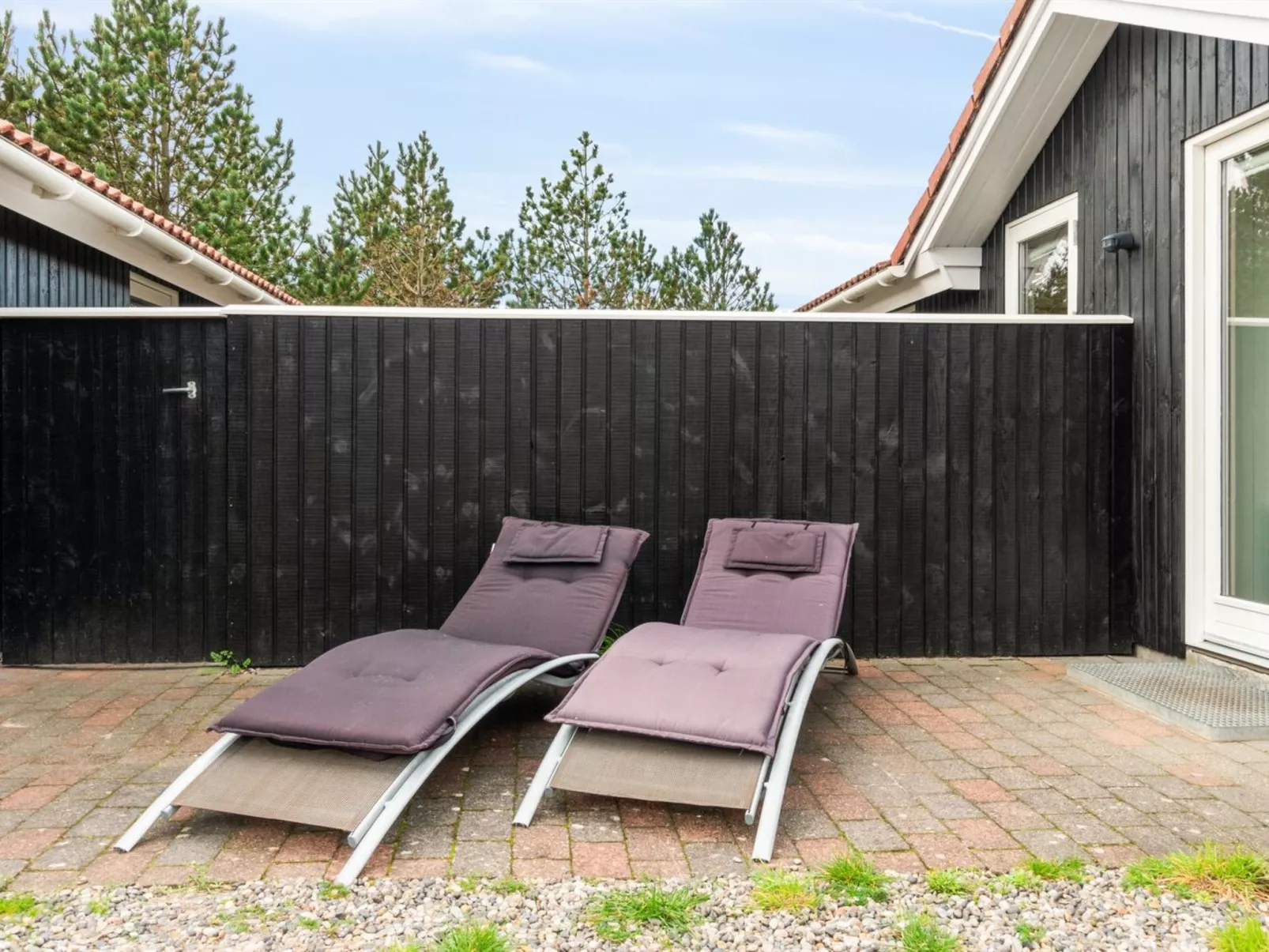 "Henkil" - 700m from the sea-Buiten