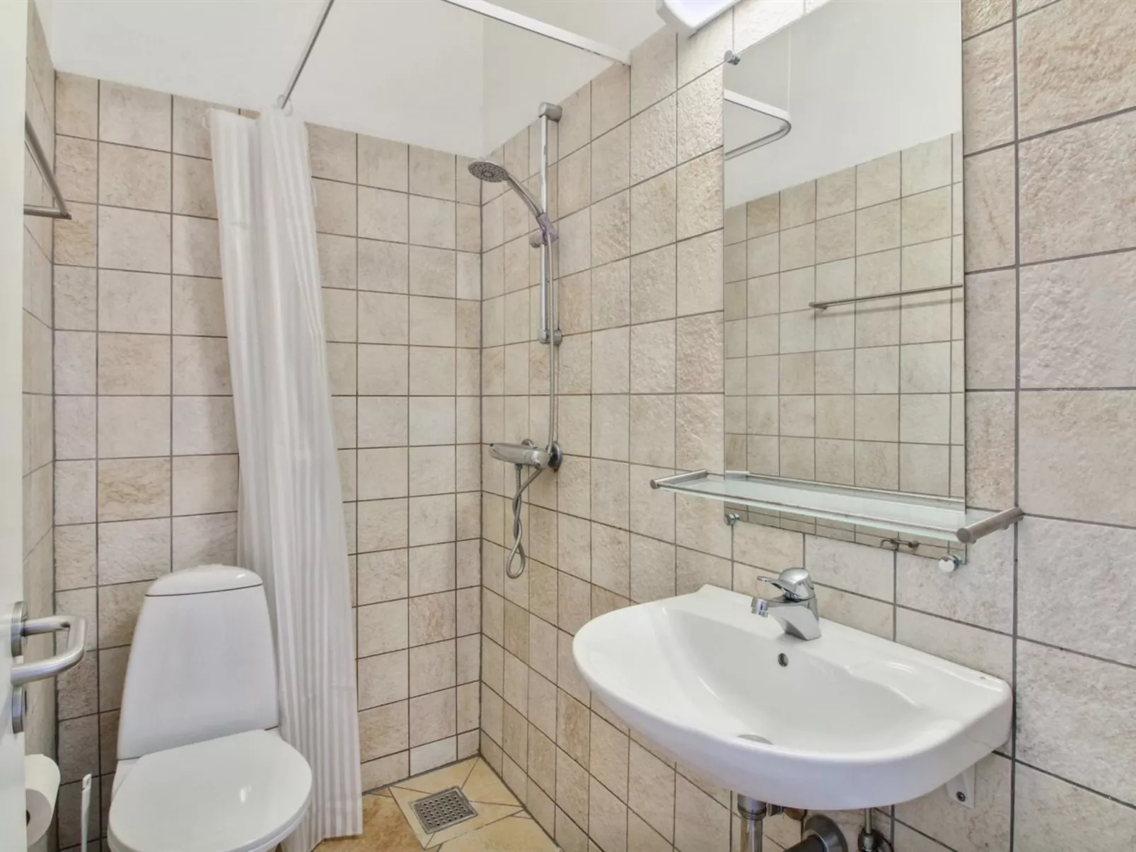 "Illughi" - 500m from the sea-Binnen