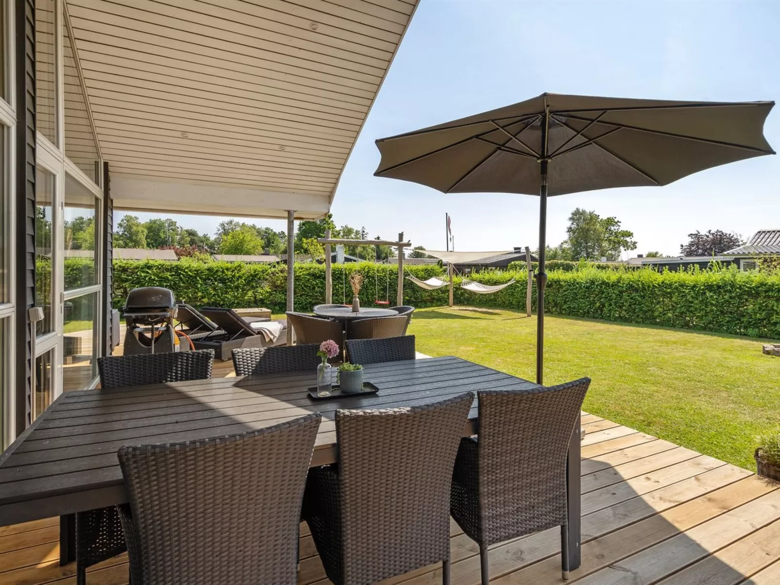 "Nine" - 200m from the sea-Buiten