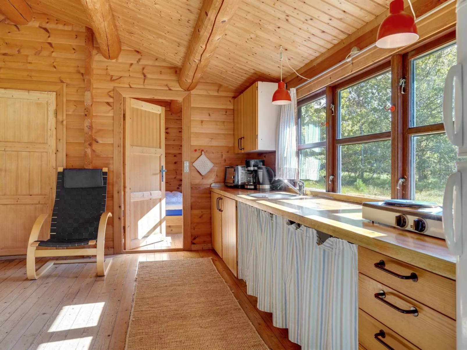 "Beatrix" - 700m from the sea-Binnen