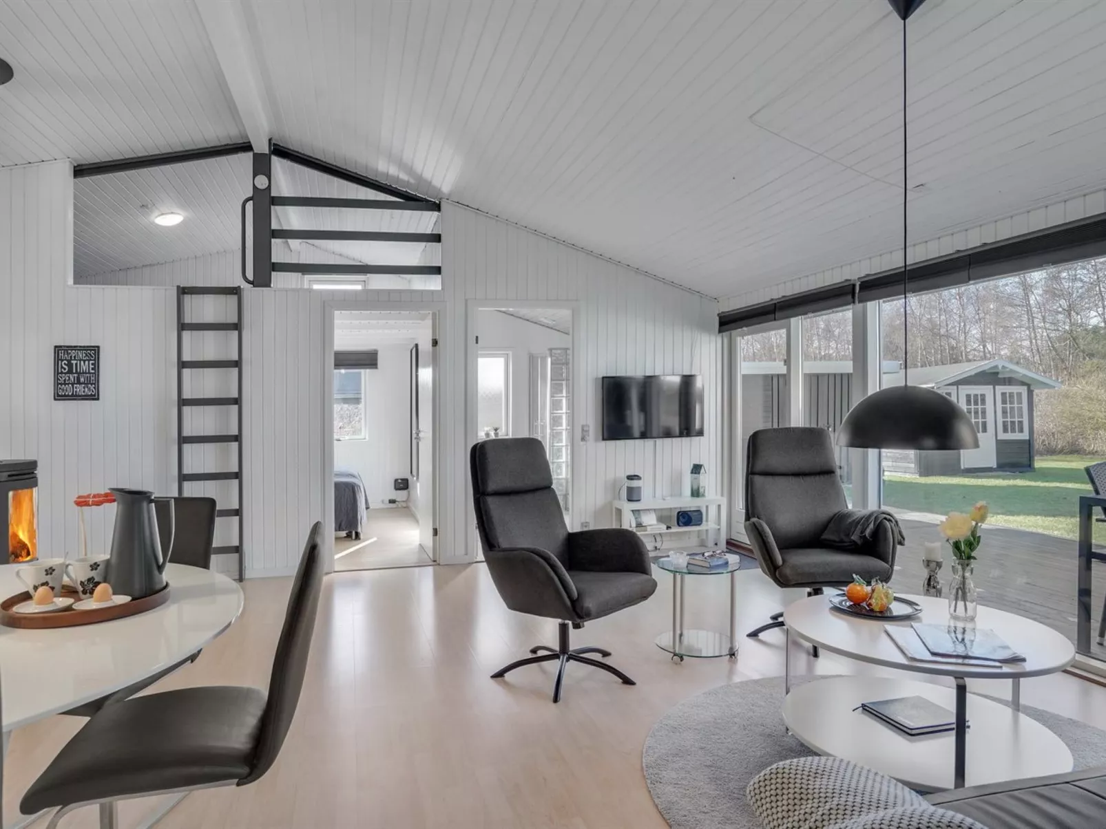 "Tiina" - 1km from the sea-Binnen