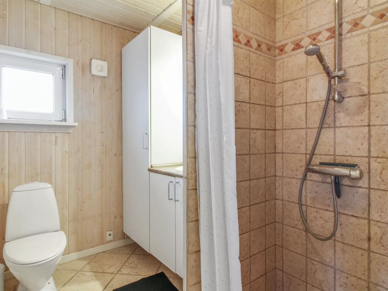 "Mette" - 98m from the sea-Binnen