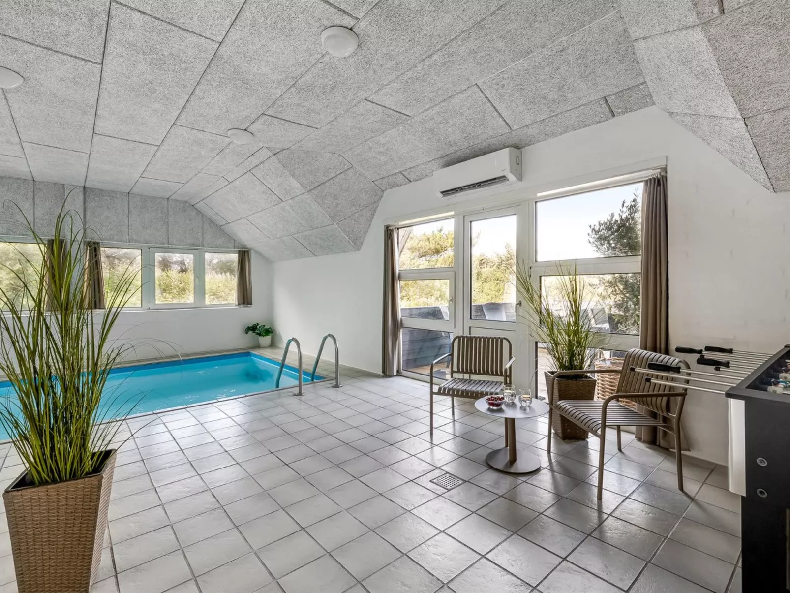 "Sylvi" - 1.7km from the sea-Buiten