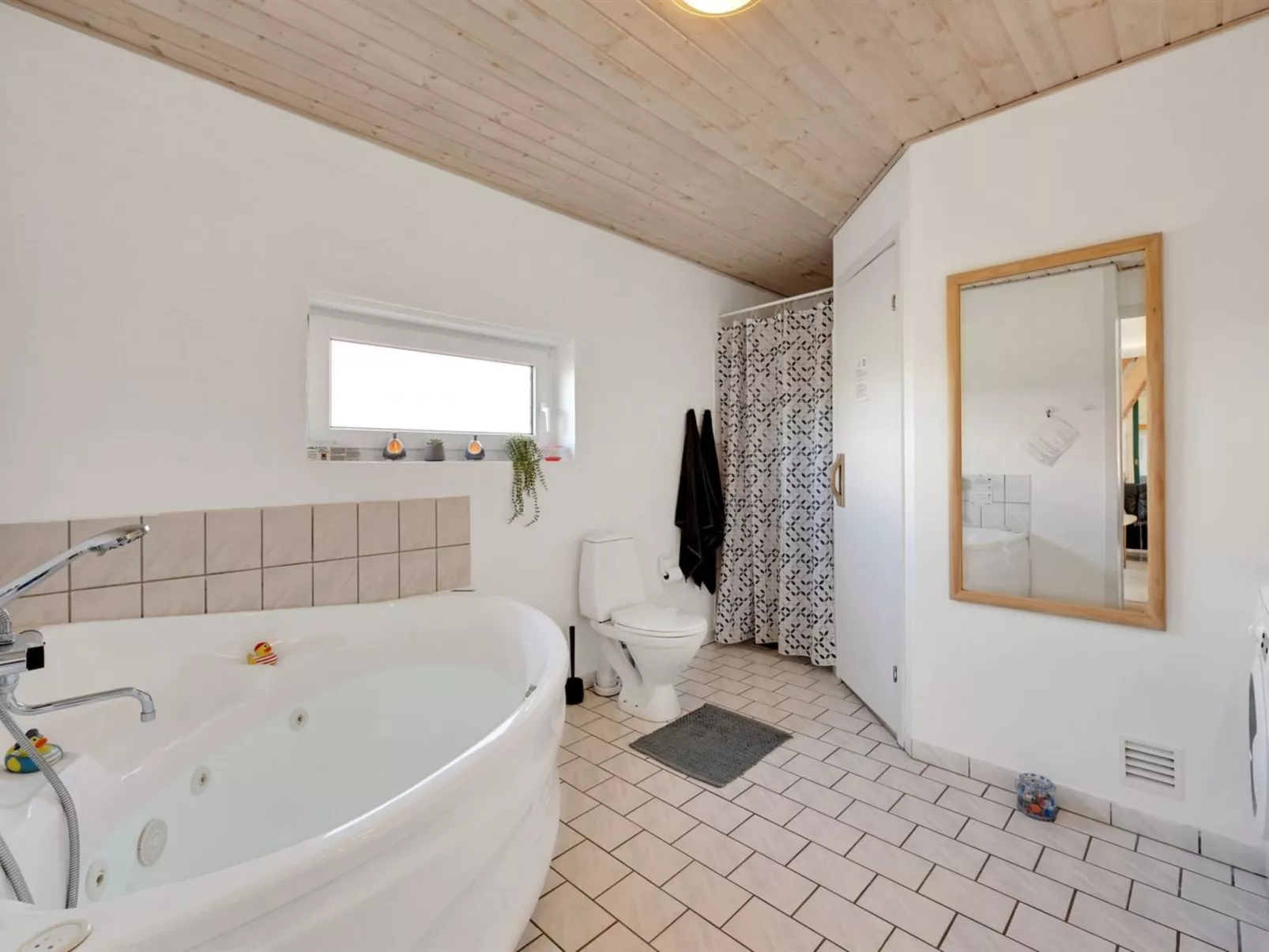 "Teresia" - 600m from the sea-Binnen