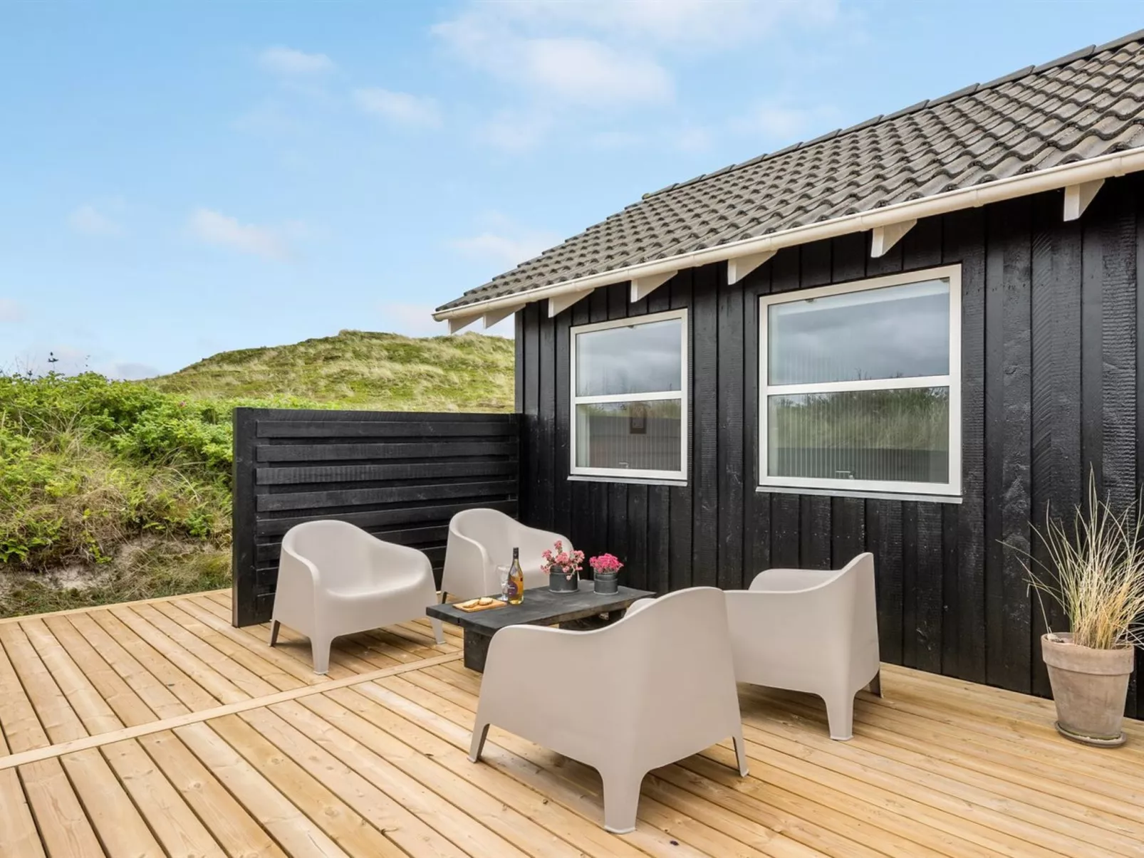 "Arvo" -  from the sea-Buiten