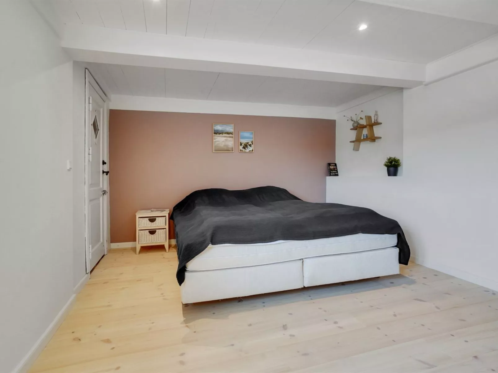 "Edelgard" - 4.5km from the sea-Binnen