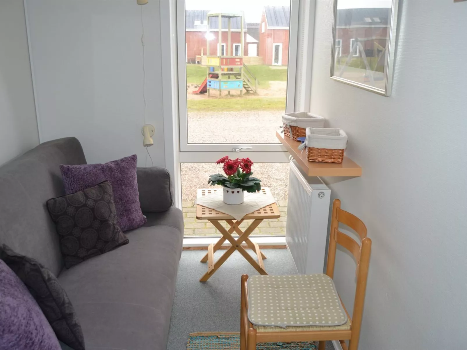 "Svava" - 2.3km from the sea - Binnen