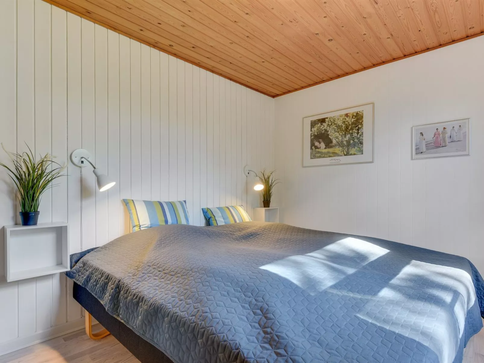 "Bogatin" - 1km from the sea-Binnen