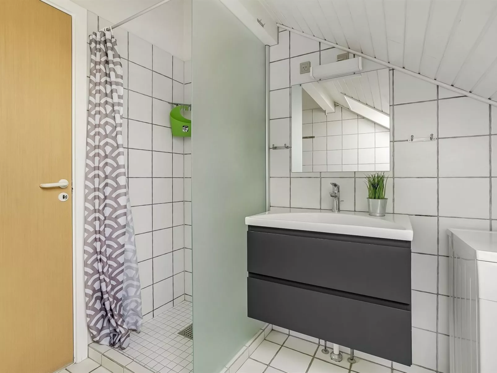 "Palni" - 2.3km from the sea-Binnen