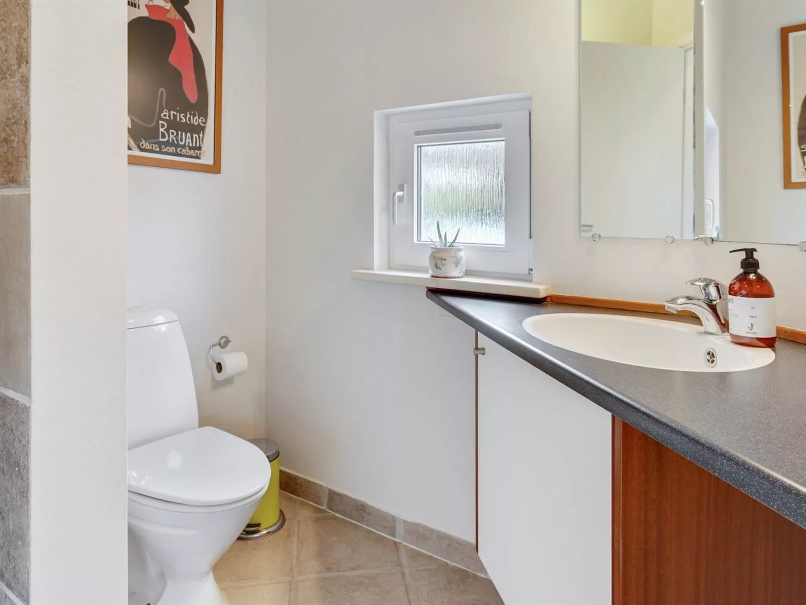 "Talula" - 350m from the sea-Binnen