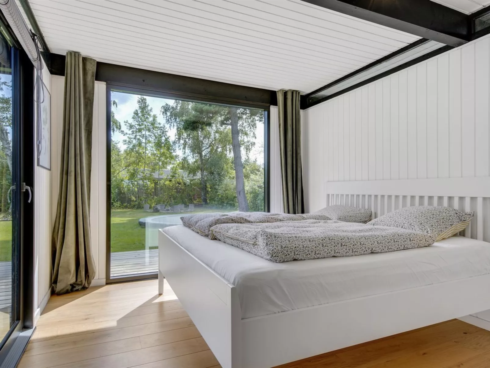 "Hævnir" - 1km from the sea-Binnen