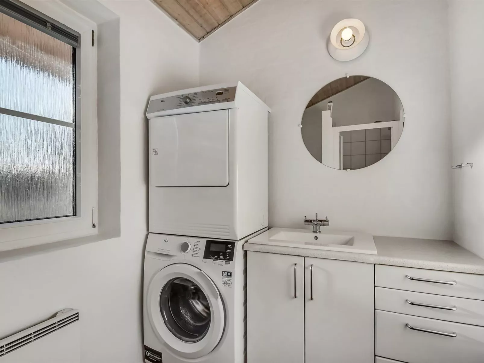 "Ingmund" - 2km from the sea-Binnen