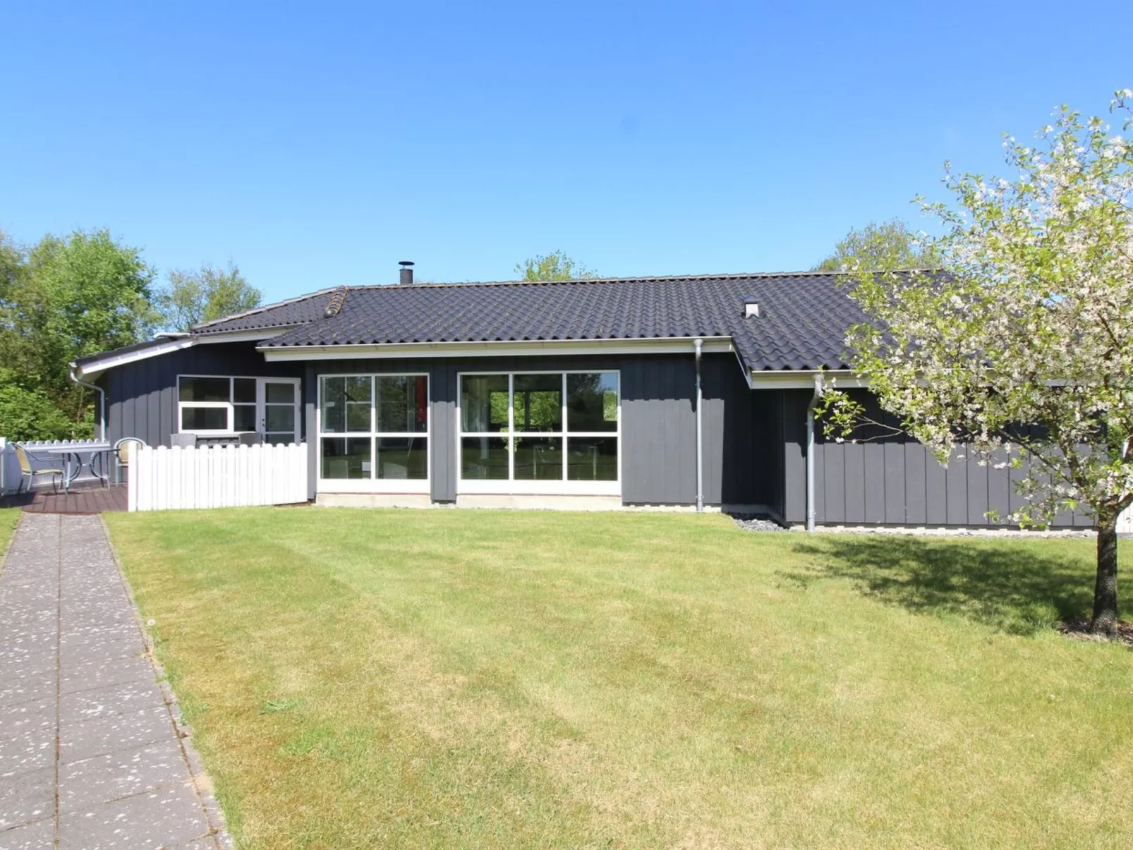 "Jannic" - 300m to the fjord-Buiten