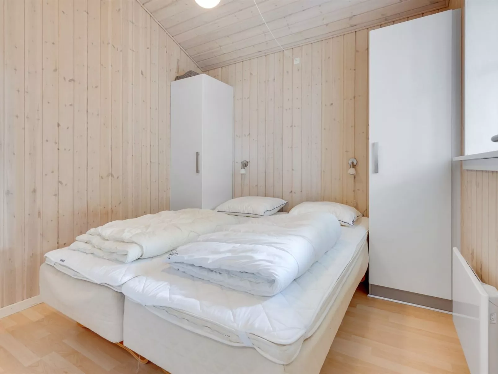 "Evin" - 800m from the sea-Binnen