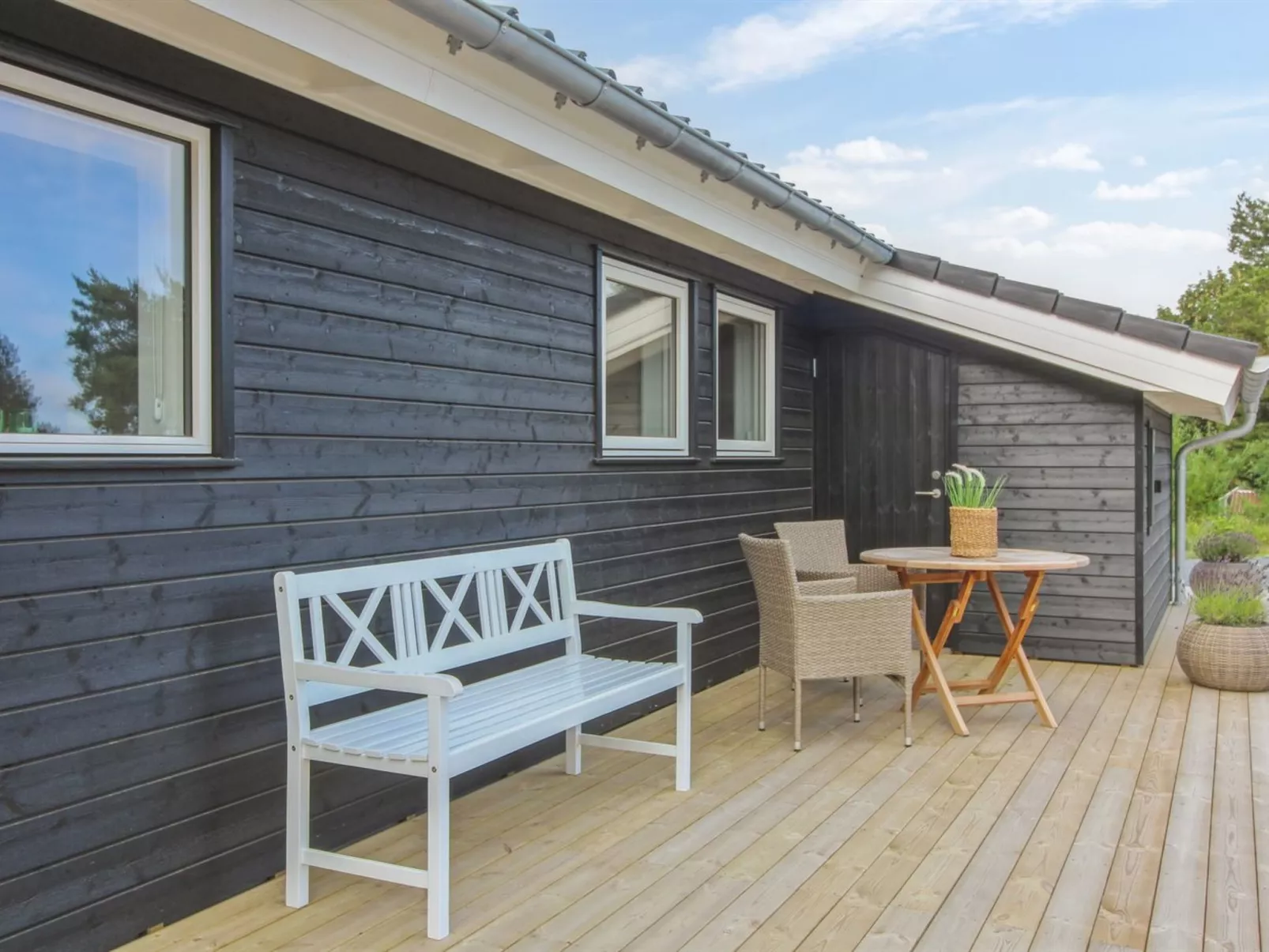 "Heriest" - 1.2km from the sea