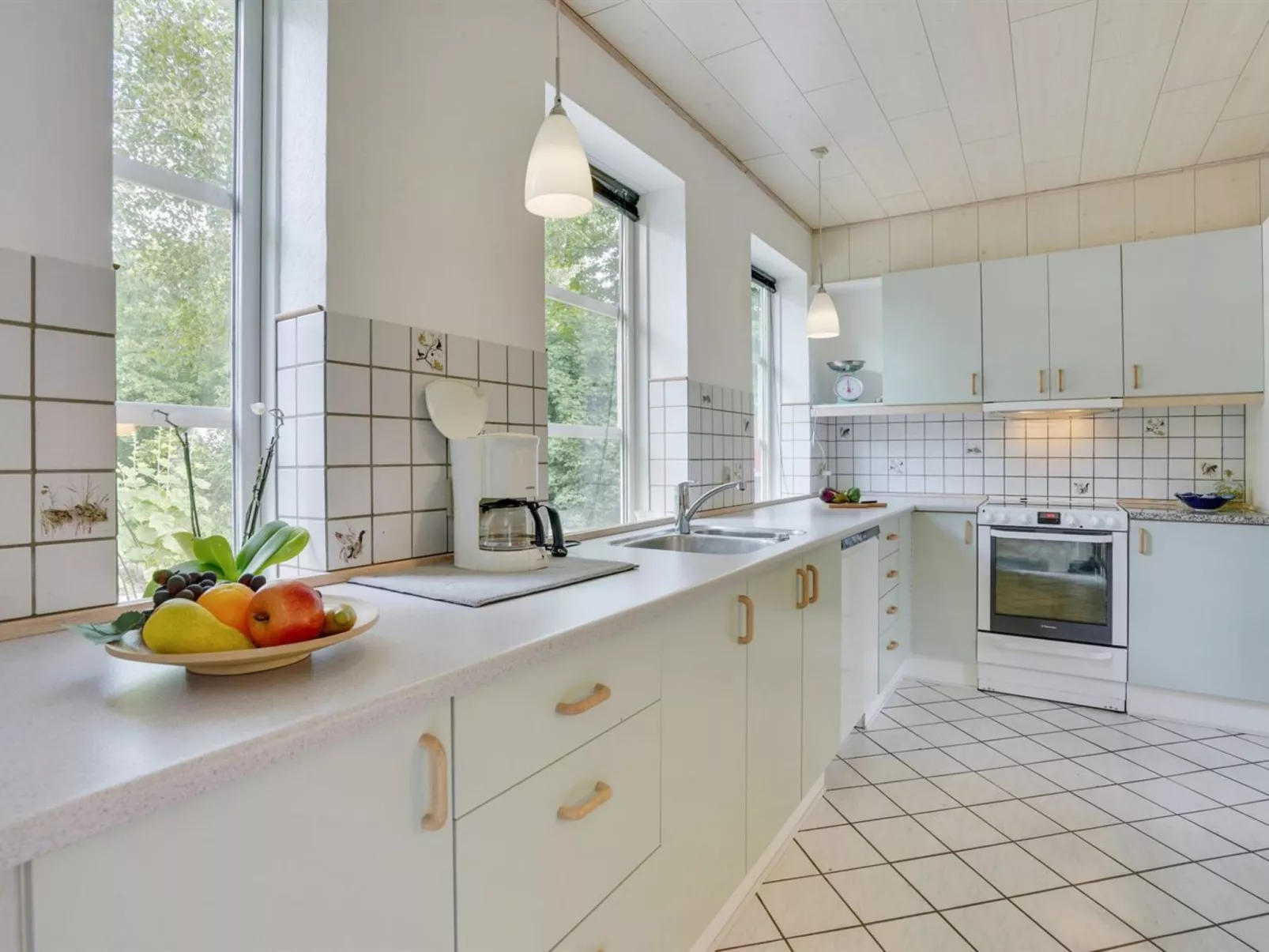 "Jonni" - 15km from the sea-Binnen