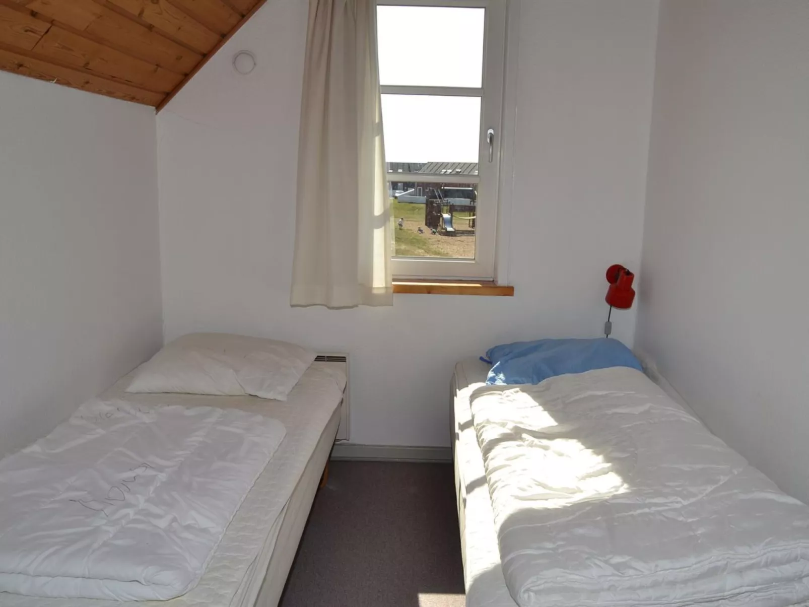 "Ester" - 2.3km from the sea-Binnen