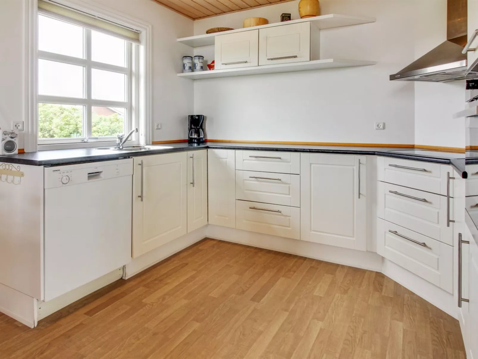 "Suvi" - 900m from the sea-Binnen