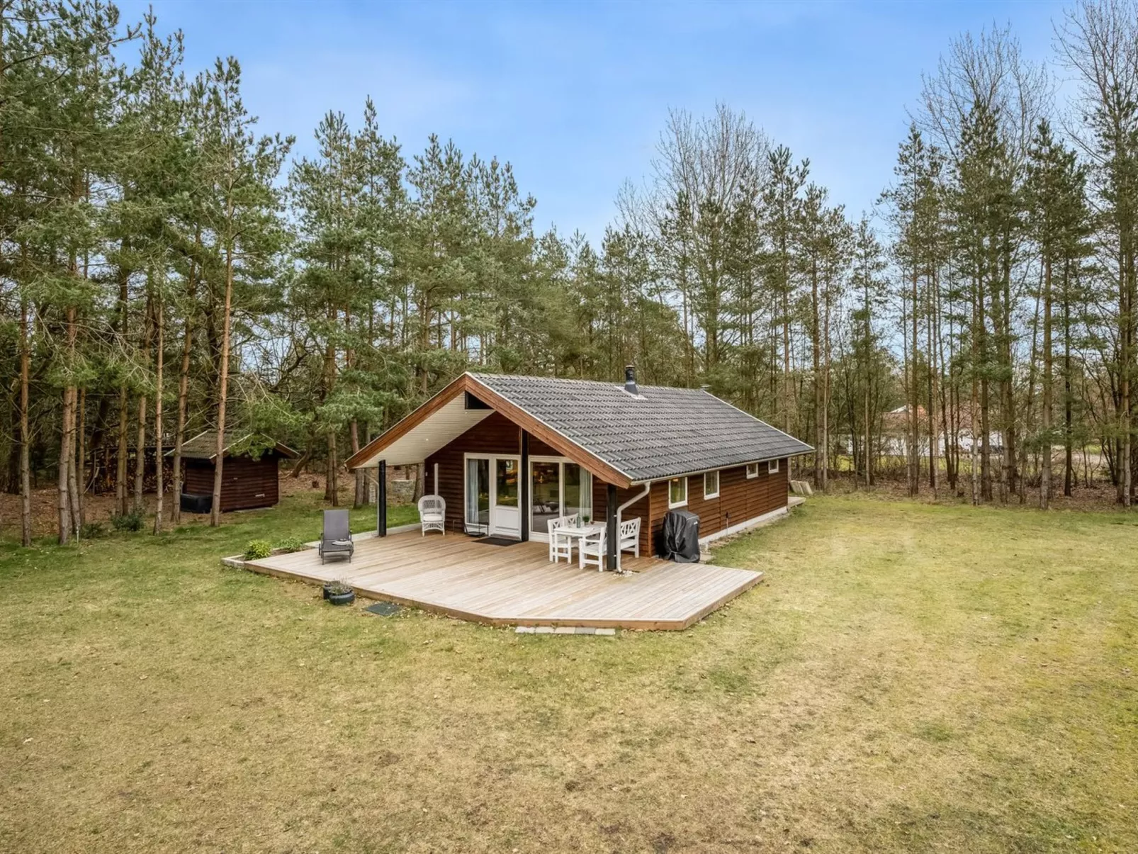 "Aman" - 700m to the fjord-Buiten