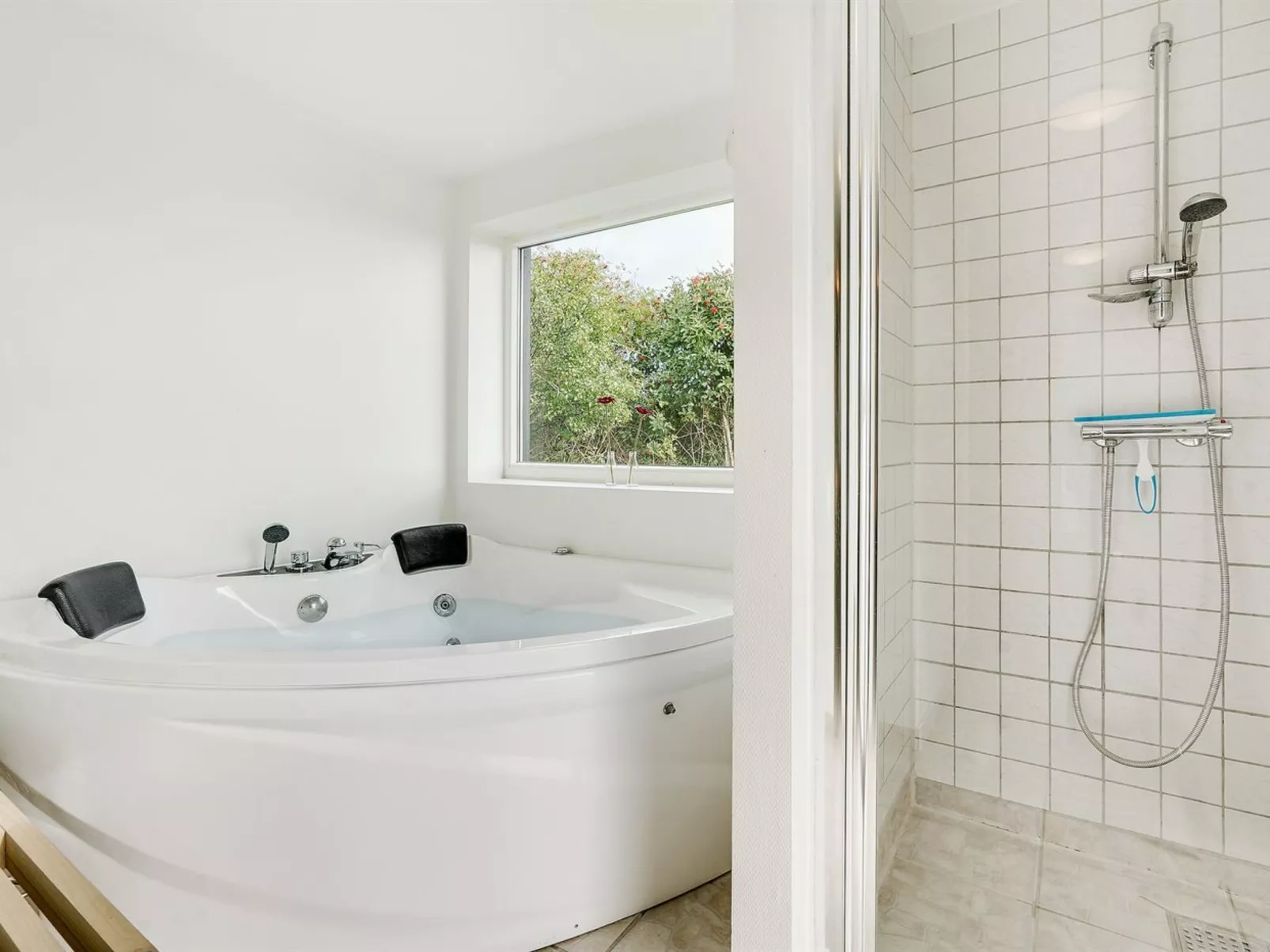 "Toralf" - 3.5km from the sea-Binnen