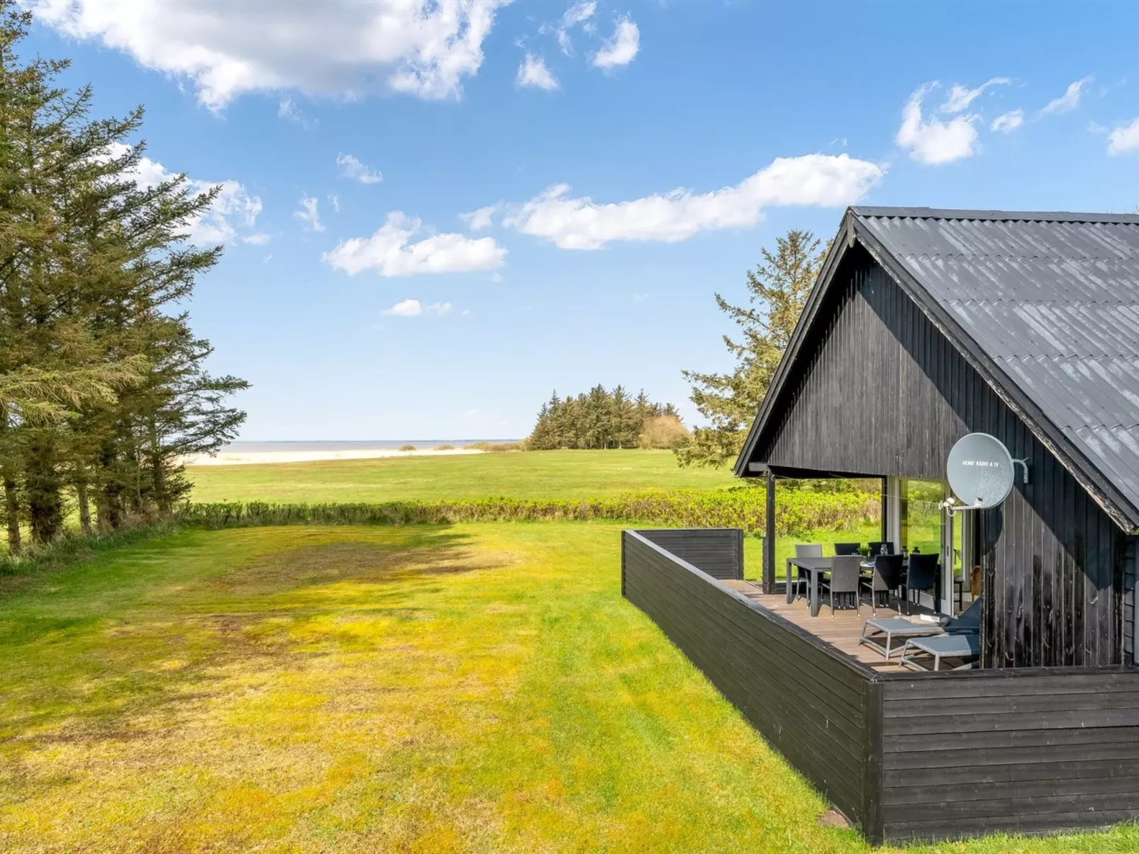 "Aleida" - 100m to the fjord-Buiten