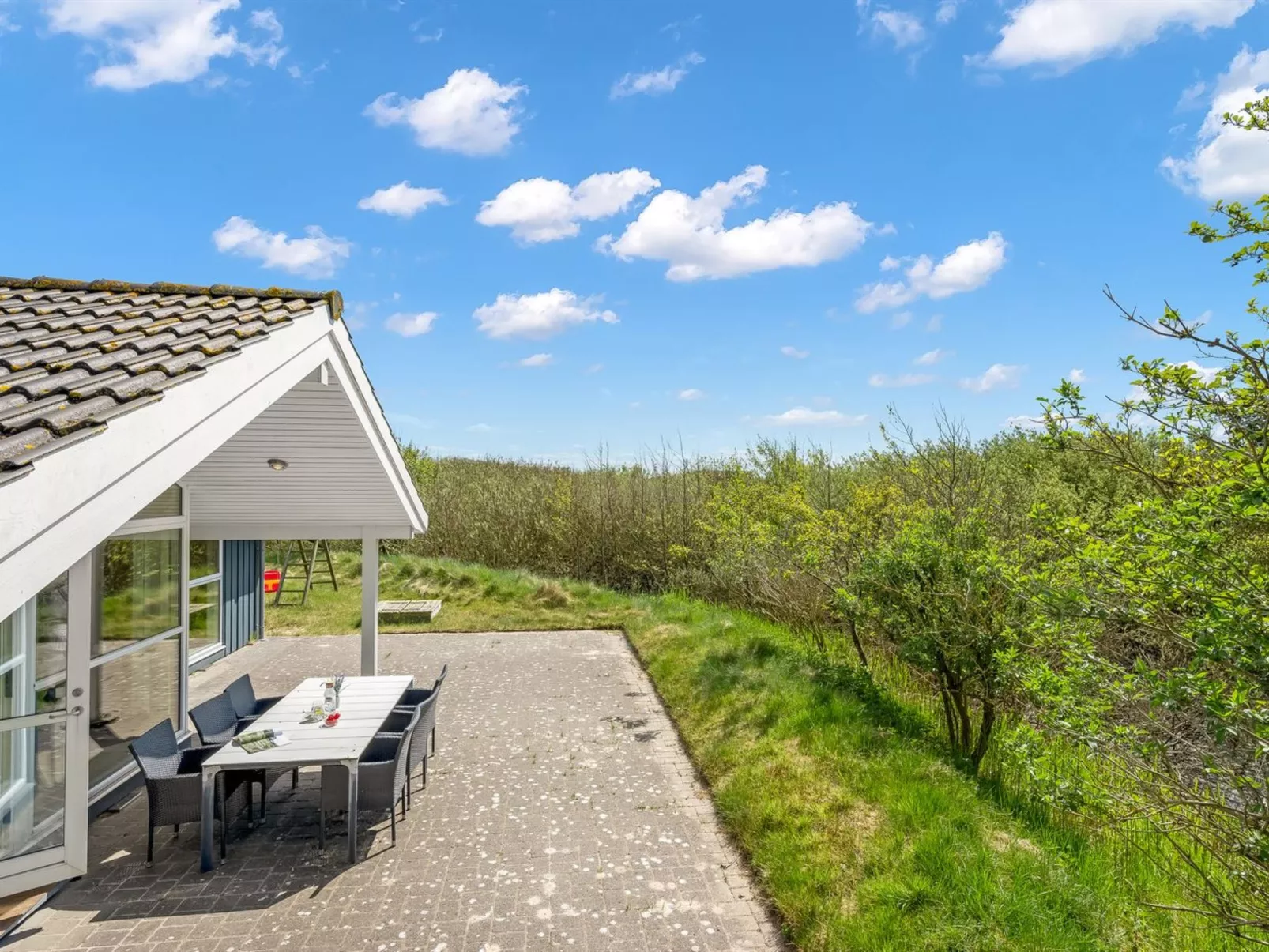 "Dagny" - 300m from the sea-Buiten