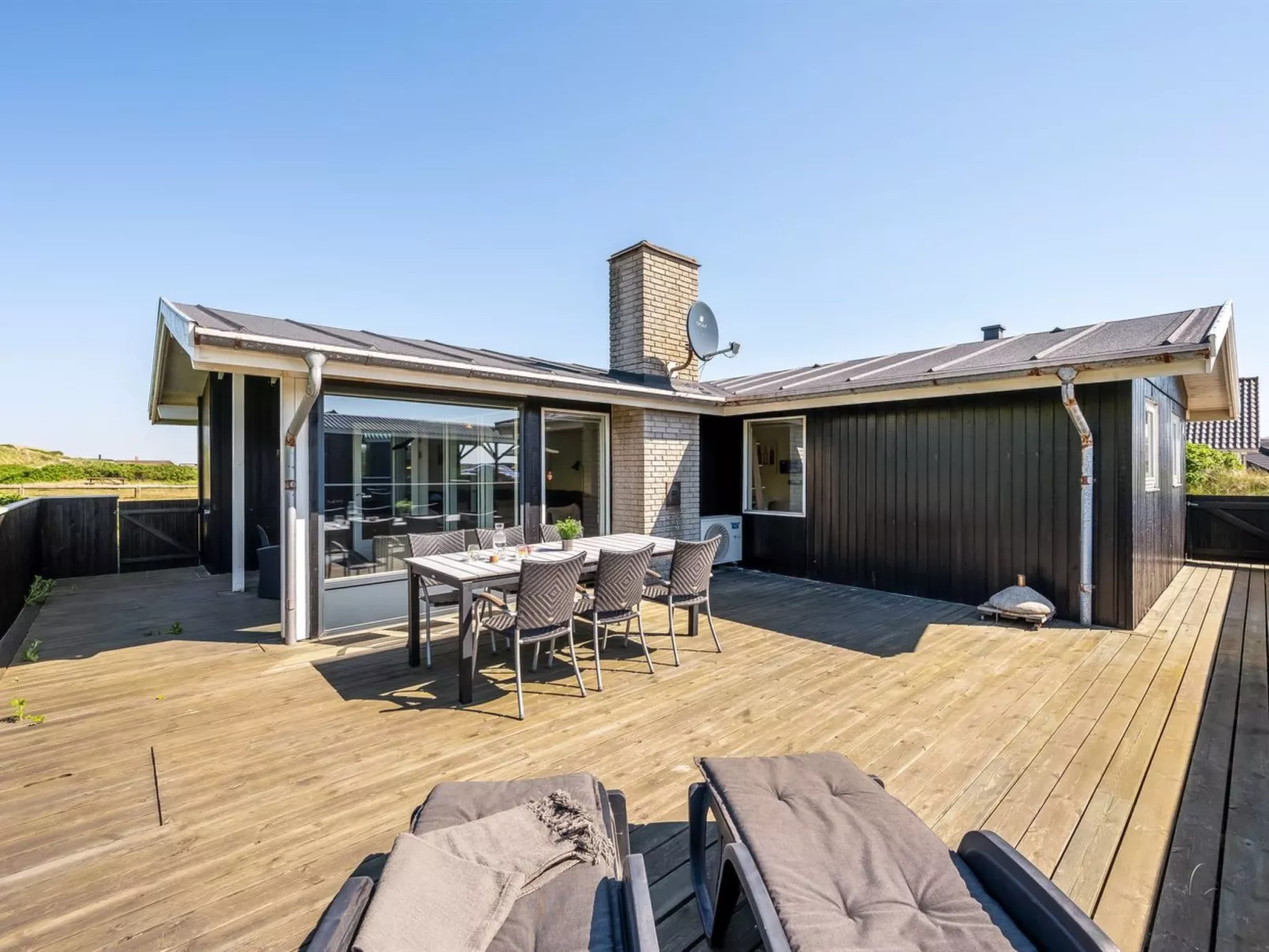 "Lill" - 50m from the sea-Buiten