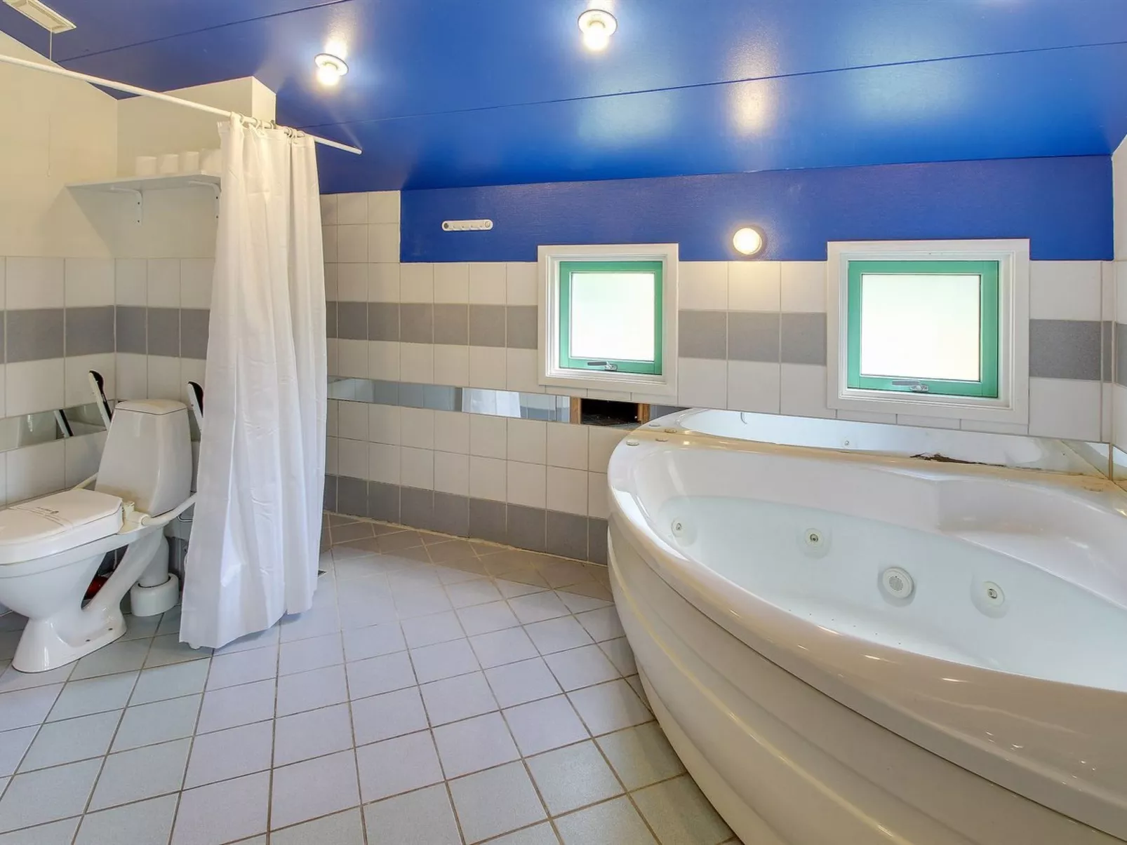 "Kiris" - 800m from the sea-Binnen