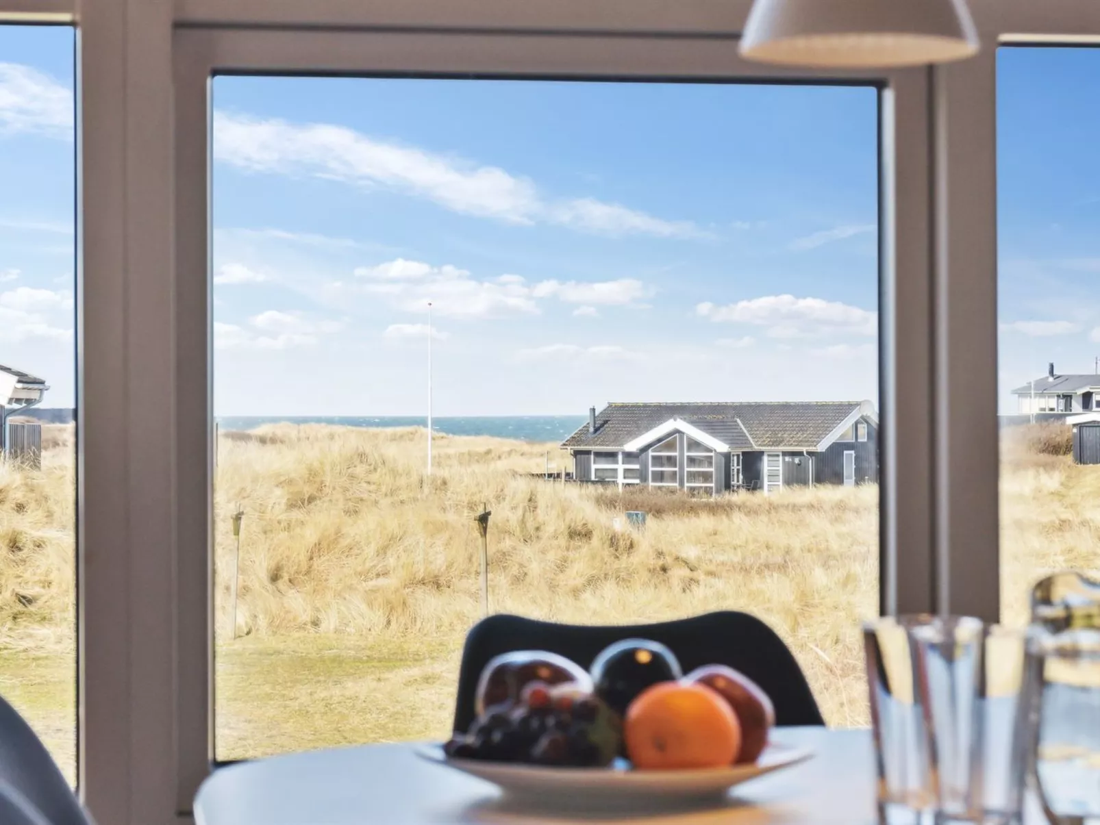 "Bjarni" - 239m from the sea-Buiten