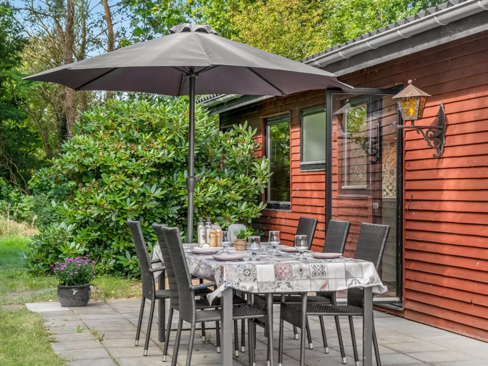 "Tayana" - 75m to the fjord-Buiten