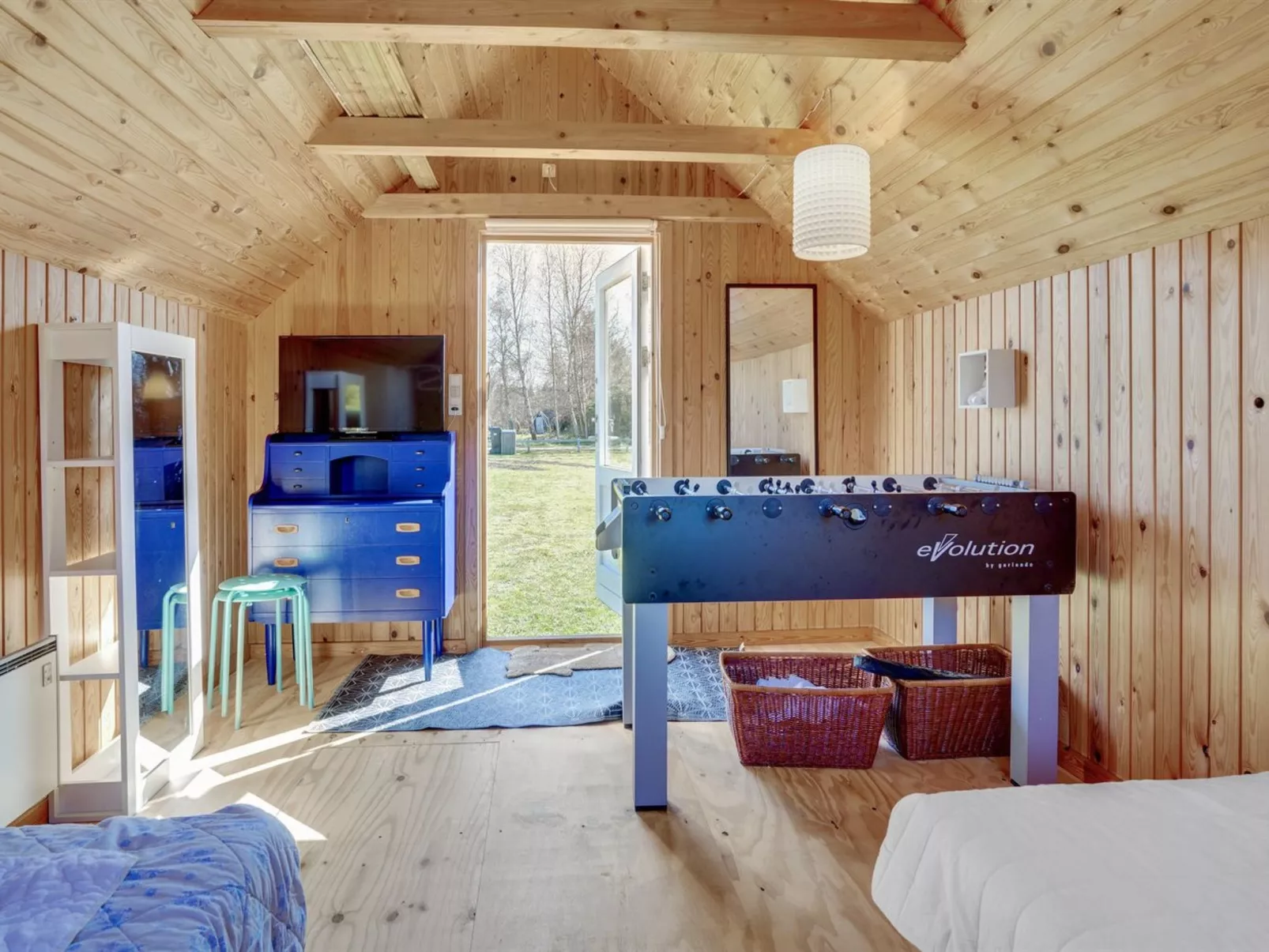 "Julla" - 1.5km from the sea-Binnen