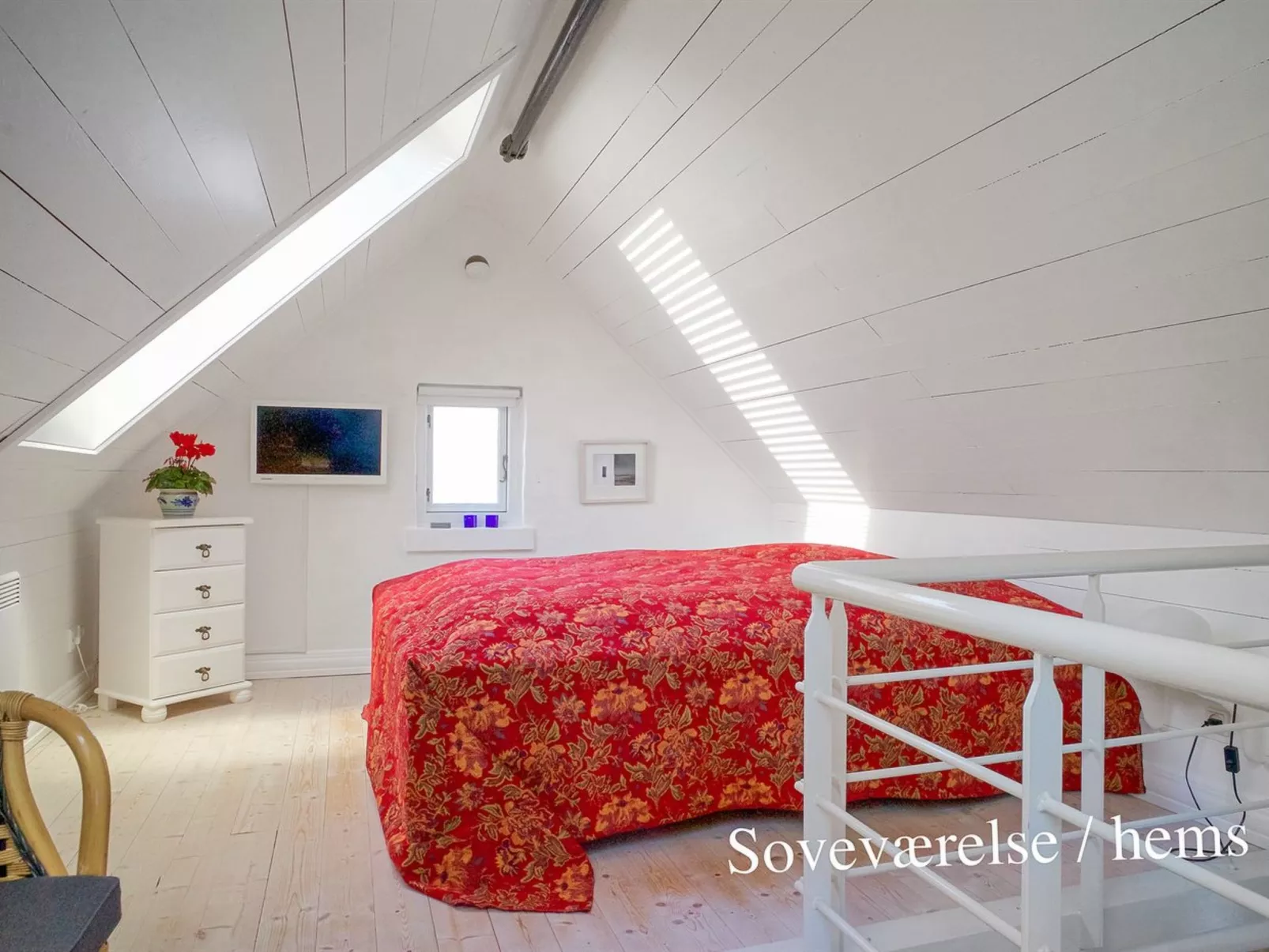 "Elle" - 50m from the sea-Binnen