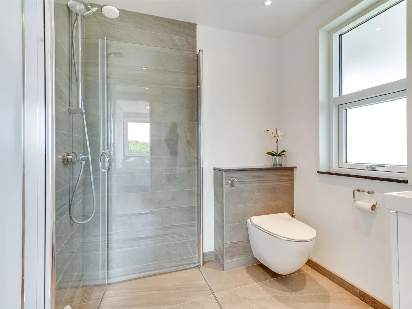 "Kris" - 200m from the sea-Binnen